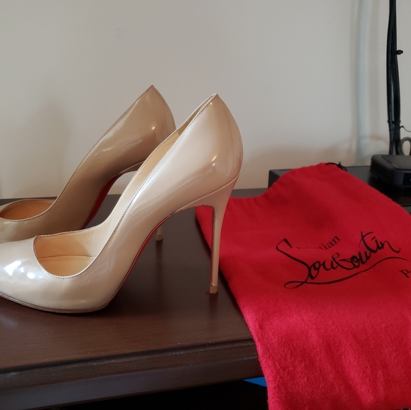 Red bottom shoes - Picture 3 of 4